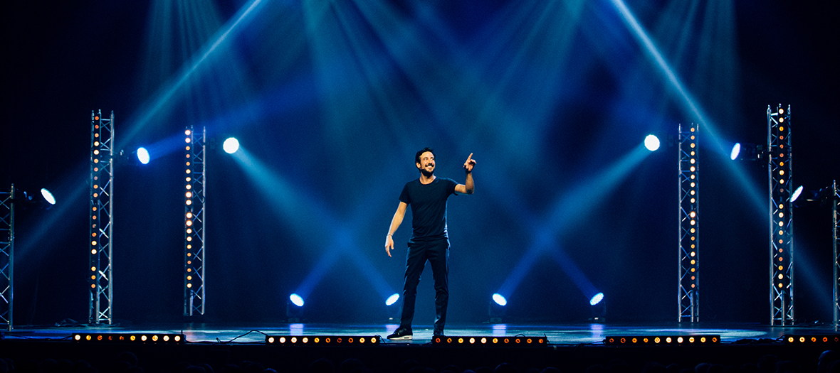 L’Humoriste Maxime Gasteuil au théâtre de la Tour Eiffel