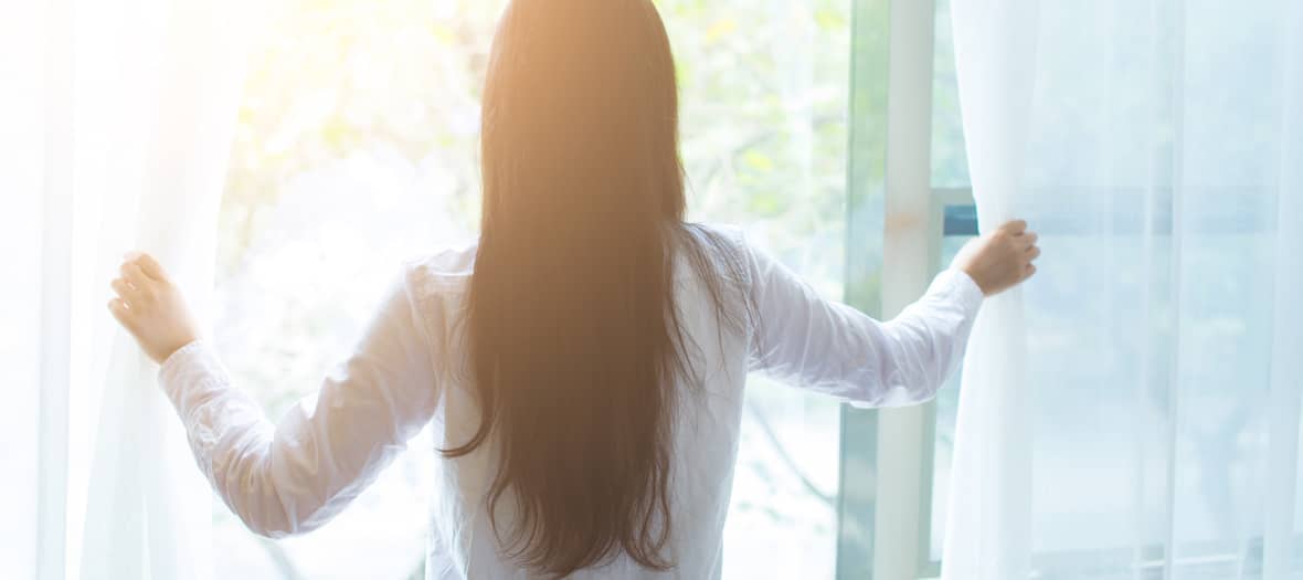 Aérer son appartement au moins 10 minutes par jour