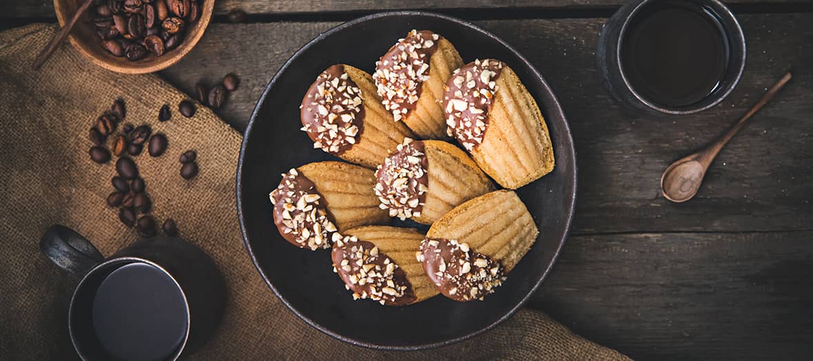 Ces madeleines sont parfaites pour le goûter avec du bon café et de la pâte à tartiner bio.