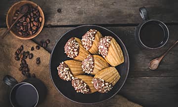 Ces madeleines sont parfaites pour le goûter avec du bon café et de la pâte à tartiner bio.