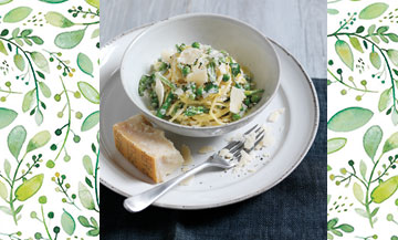 Haricots verts, petits pois, asperges : la nature nous offre plein de nouvelles possibilités. On passe au printemps avec une recette de pasta verde.