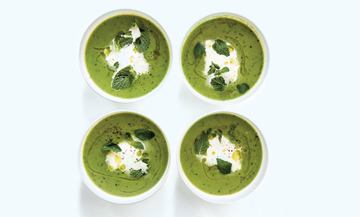 Recette Soupe Petitpois avec petit pois surgelées, menthe et mozzarella