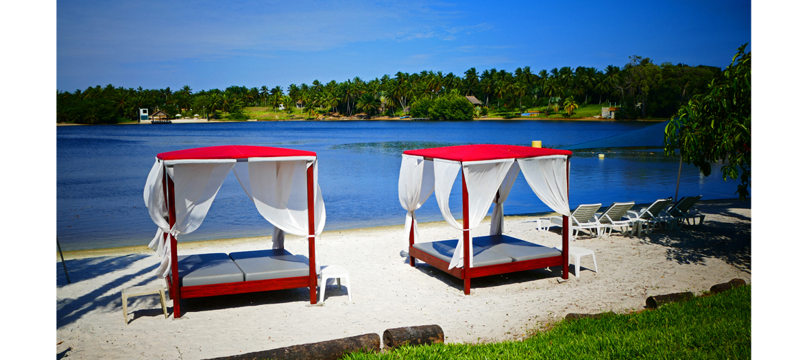 Coconut Grove Lodge beach at Abidjan Boulay Island