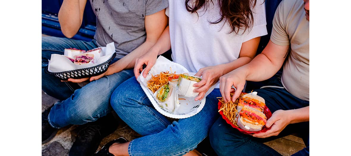 Les Pommes Allumettes à la mayo soja pour accompagner le sandwich vegan chez Plan D