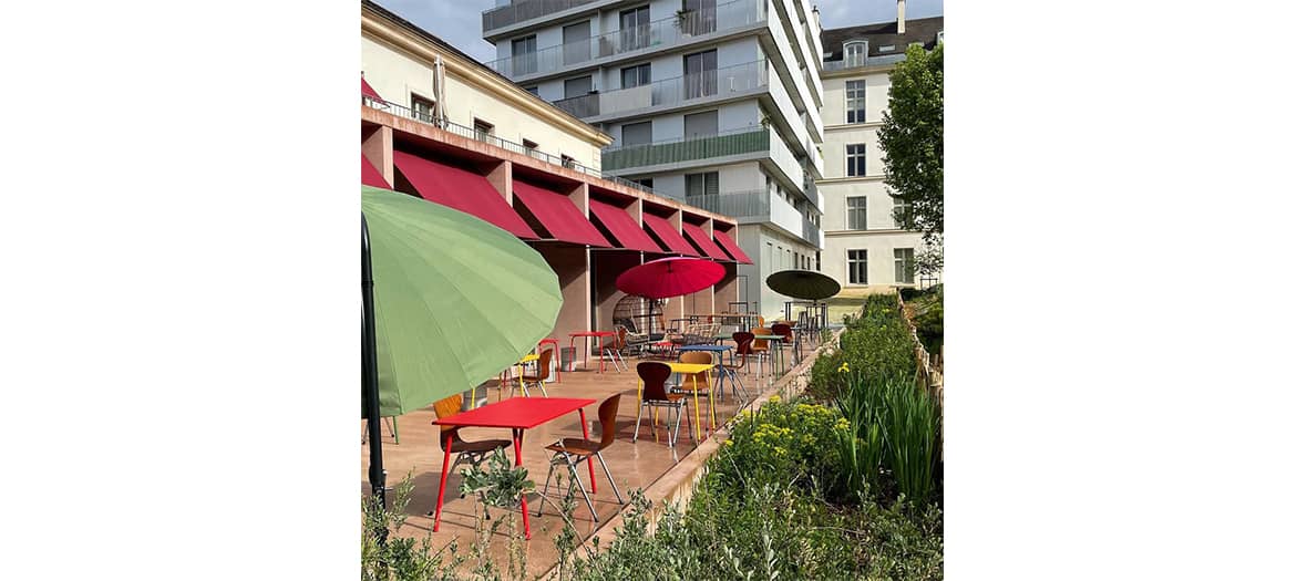 The Douze terrace in Paris