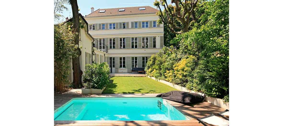 Rent a house with swimming pool with Collectionnist