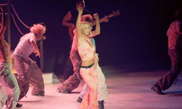 Dancefloor, The Britney Spears dance class