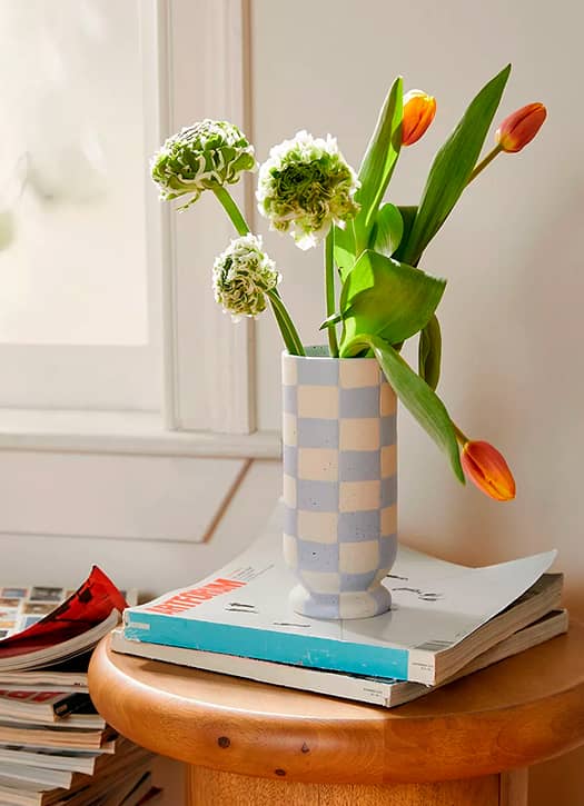 Frankie - Blue checkered vase