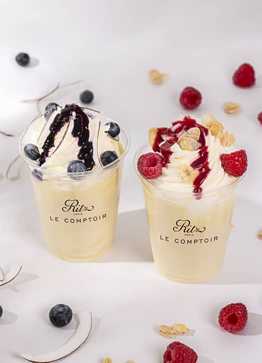 Crèmes glacées fruitées à la framboise, myrtille et noix de coco au Ritz Le Comptoir à Paris