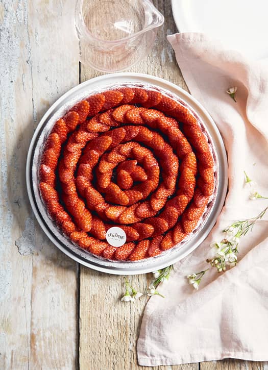 Tarte aux fraises Lenôtre avec confit de fraise et fraises des bois en spirale