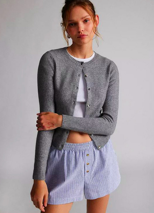 Un cardigan 
