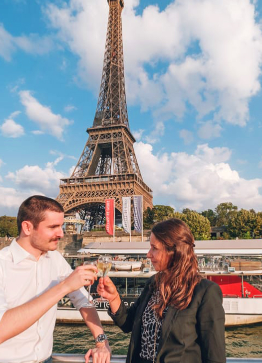 Profiter d’un apéro sur un bateau